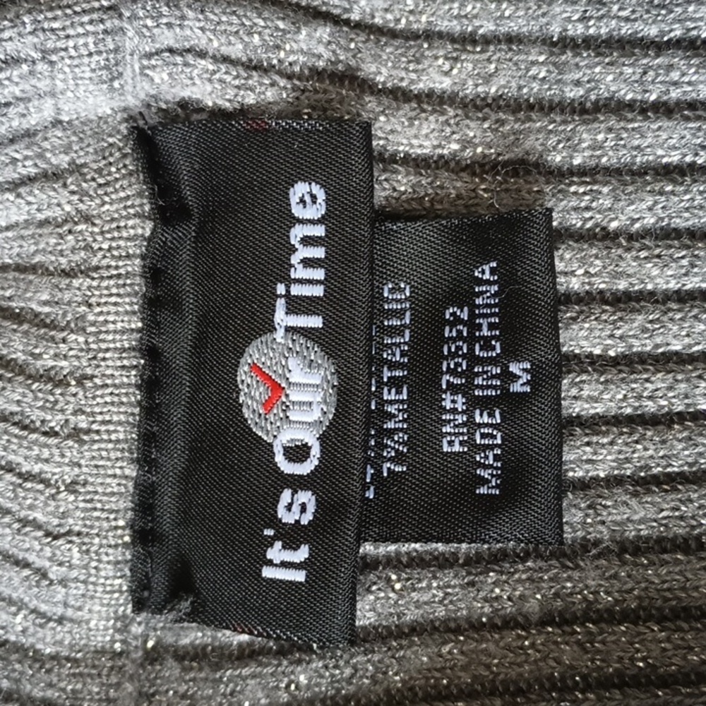 Jr. Size M, Silver/Gray, metallic sweater - Picture 2 of 5